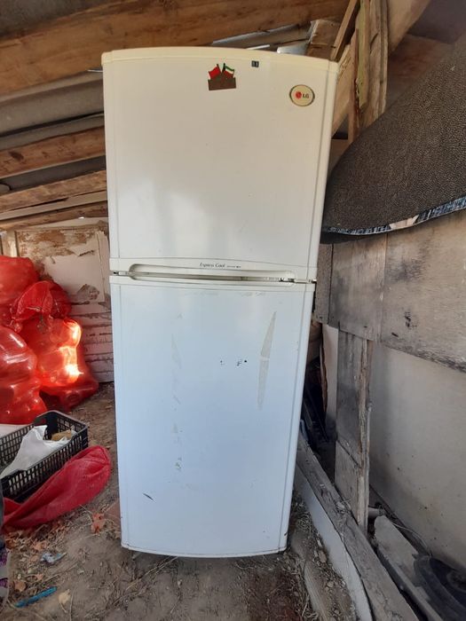 Холодильник LG б/у продам
