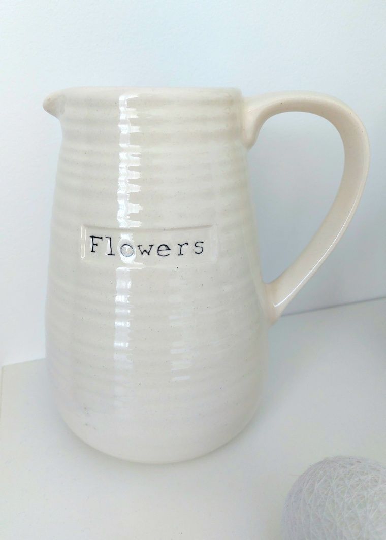 Vand vaza ceramica de flori 20 cm