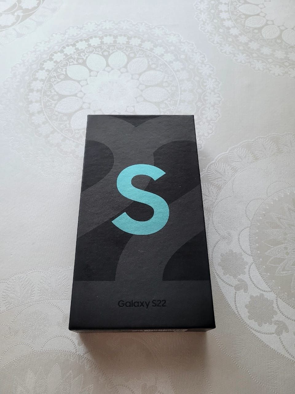 Продаётся Samsung S22 5g