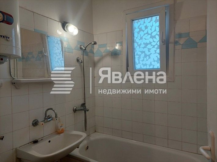 Продава се Тристаен апартамент в Пловдив, Кючук Париж - 80 кв.м за 1400 €/кв.м - Снимка #5