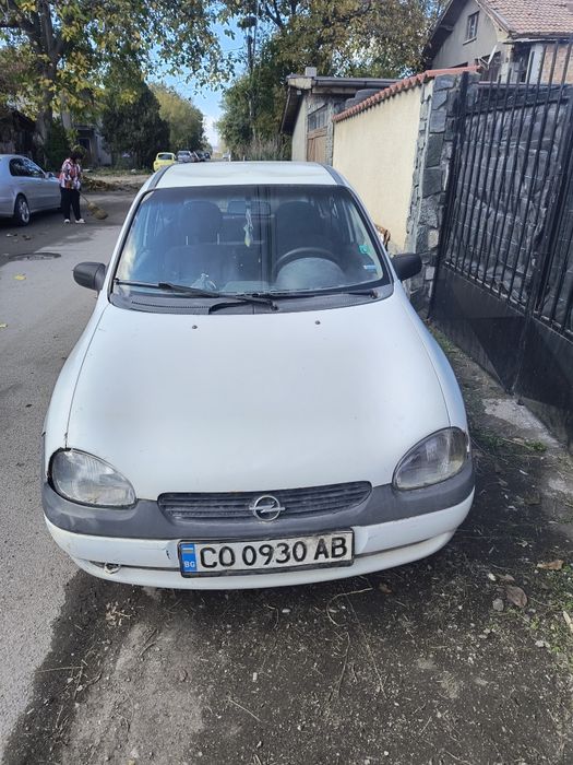 Опел Корса на части