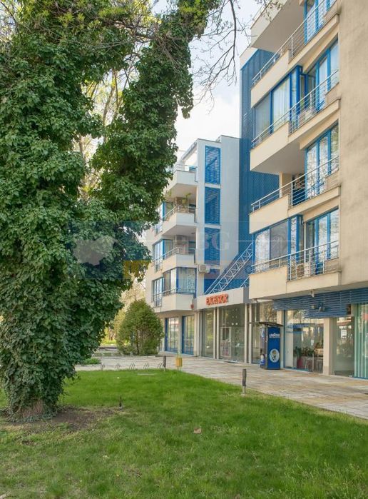 Продава се Едностаен апартамент в к.к. Слънчев бряг - 40 кв.м за 1300 €/кв.м - Снимка #2