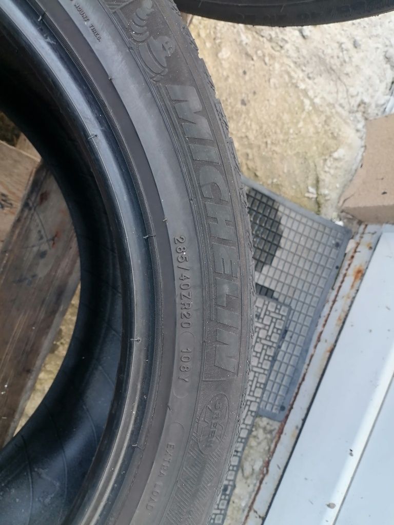 285 40 ZR 20  MICHELIN ДОТ 10 22