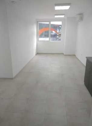Дава се под наем Офис в Бургас, Център - 67 кв.м за 225 € - Снимка #3