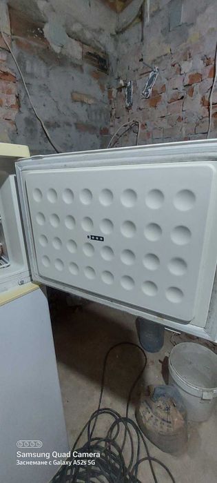 Продавам хладилник