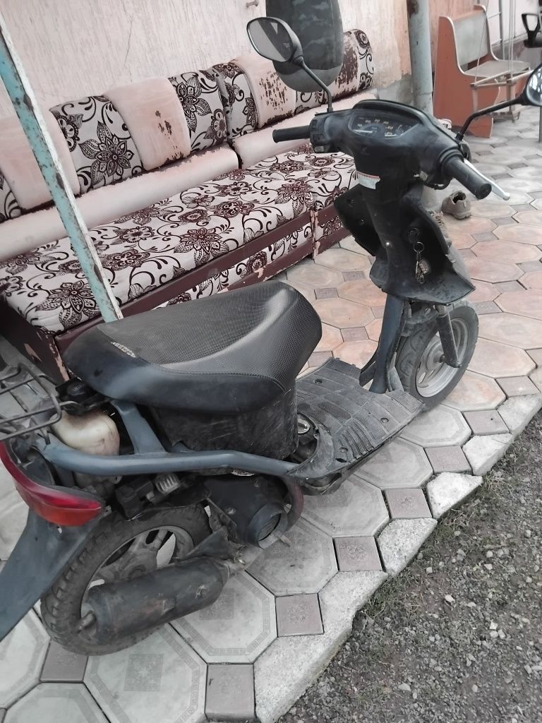 Мопед в хорошем состоянии