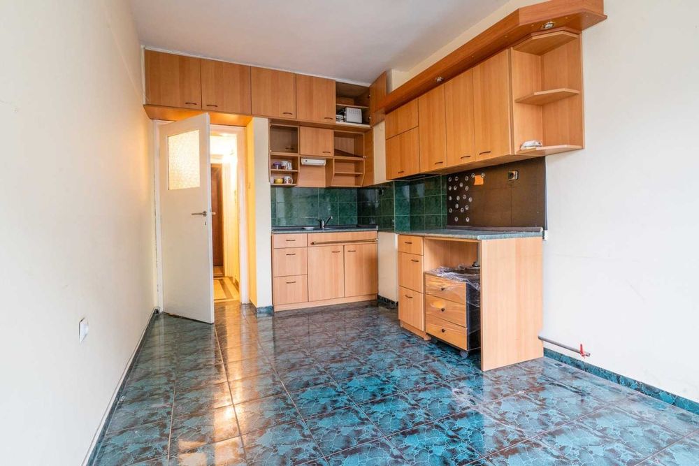 Продава се Двустаен апартамент в София, Център - 64 кв.м за 1875 €/кв.м - Снимка #2