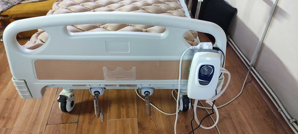 Болнично легло и антидекубителен дюшек