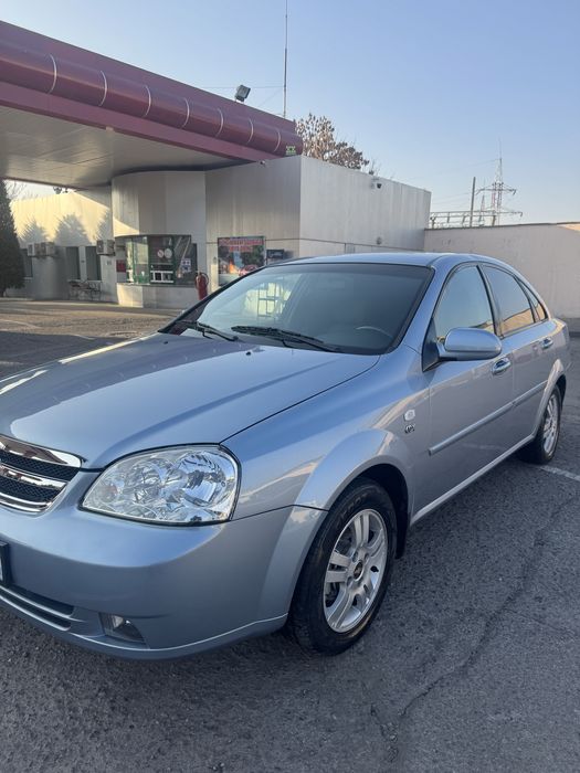 Sotiladi Lacetti 1,6 mator Metan gaz suyagi butun soglom moshina