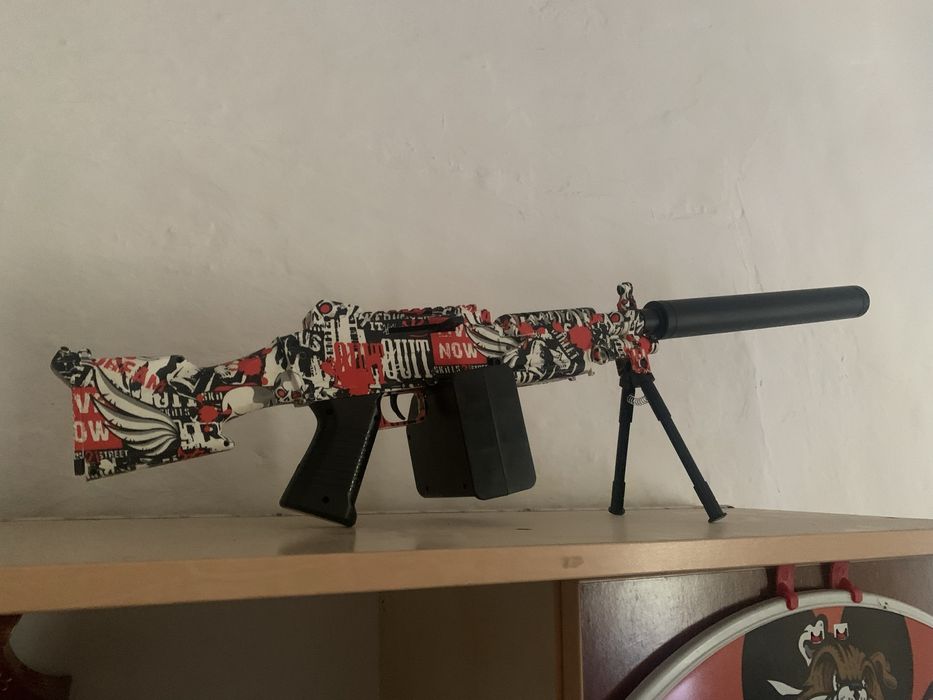 Vand pusca cu bile de gel , ii trebui bile