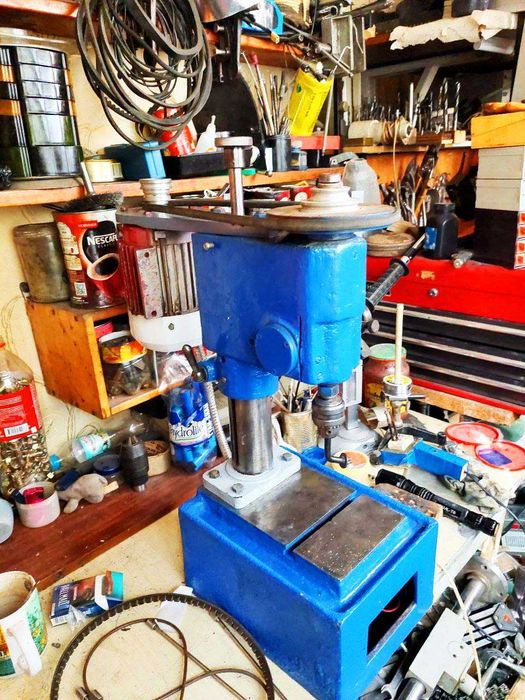 Продам станок сверлильный советского производства