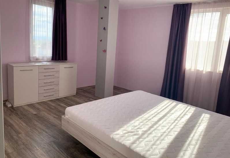 Дава се под наем Тристаен апартамент в Варна, Автогара - 100 кв.м за 357 € - Снимка #3