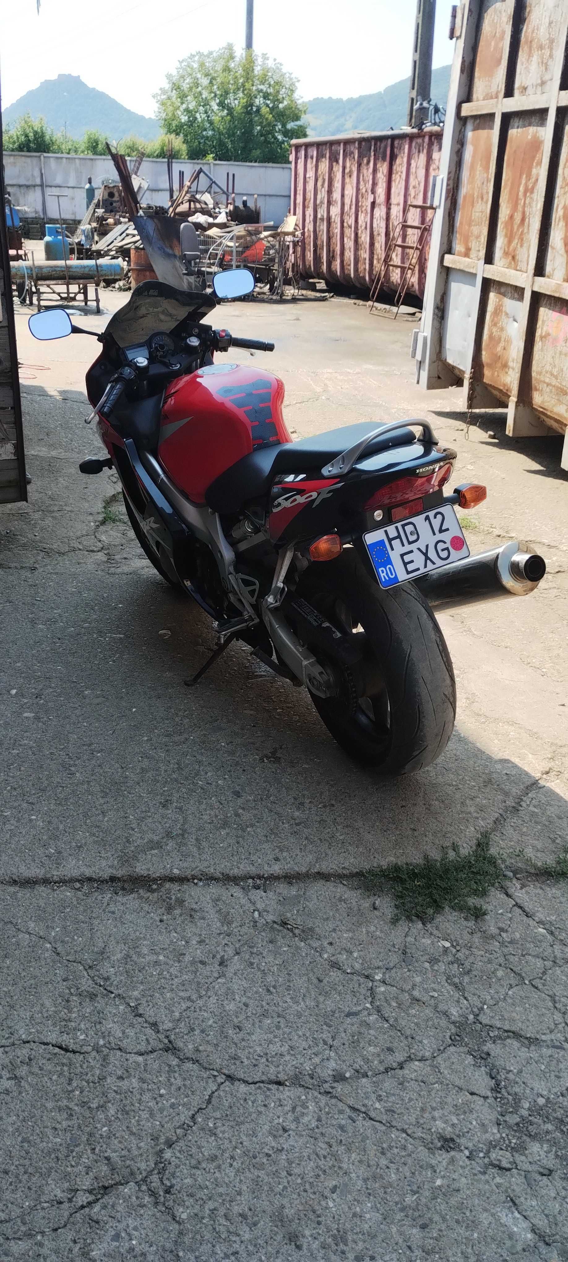 Honda CBR F4i 600