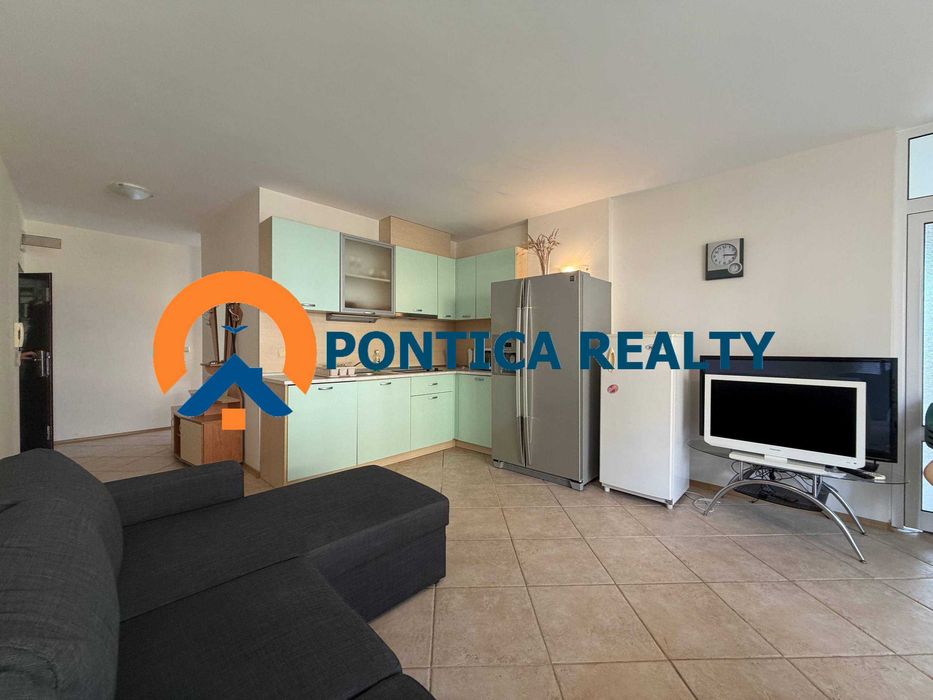 Тристаен апартамент на първа линия море в Ахелой