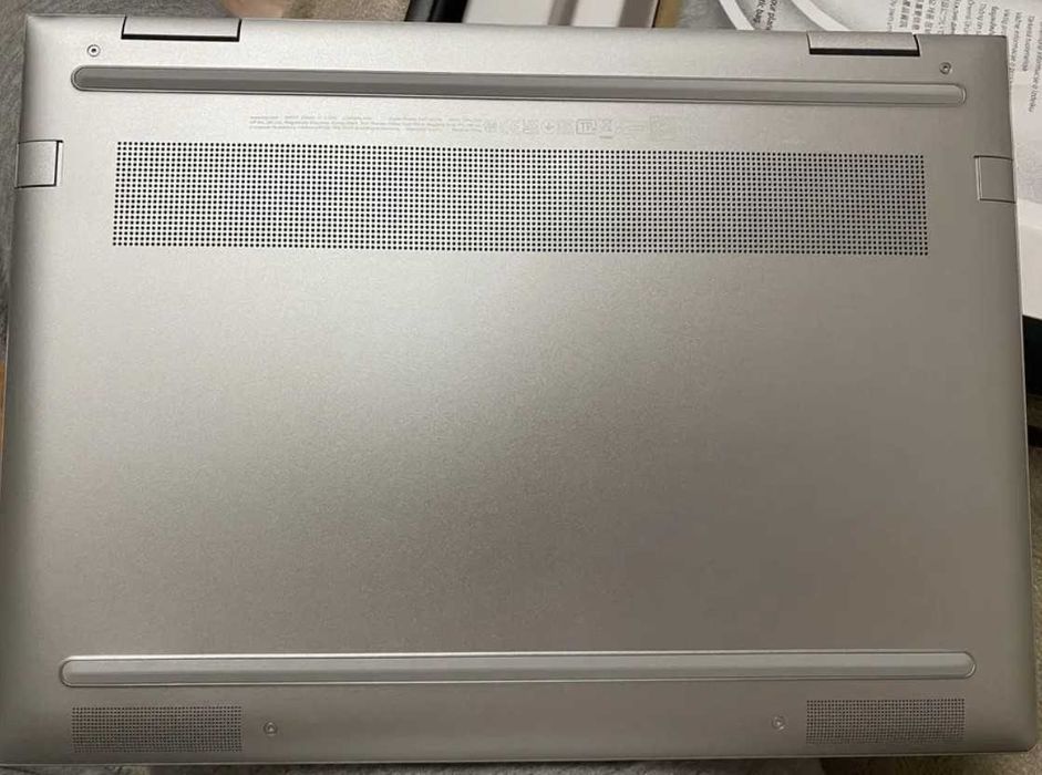 Laptop HP 13 Envy x360 2in1 Touchscreen i5 1230u 16gb 512 ssd