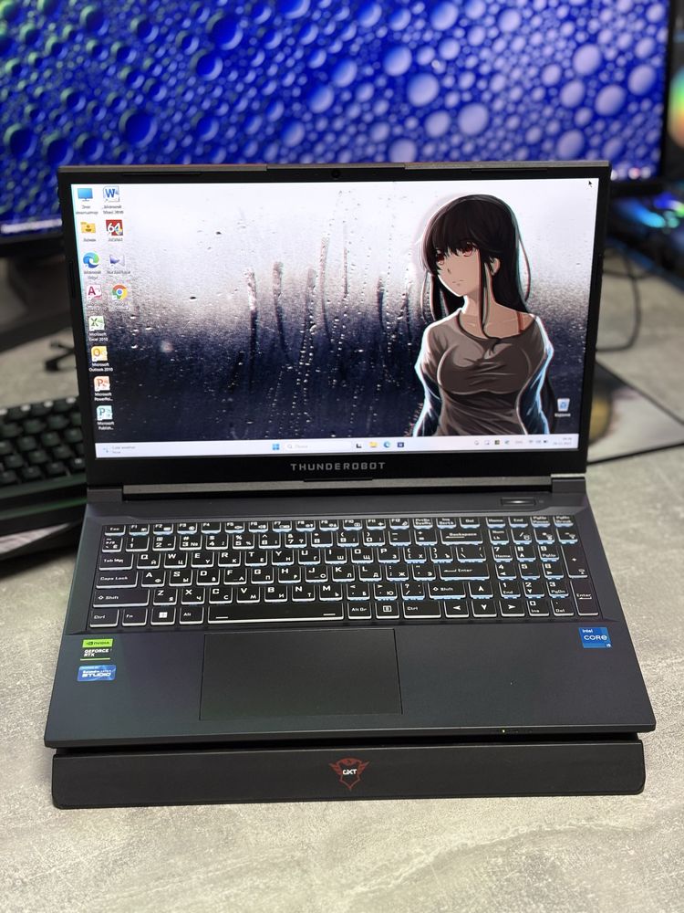 THUNDEROBOT /core i5-12450H/SSD 520/ozy 16/RTX 3050