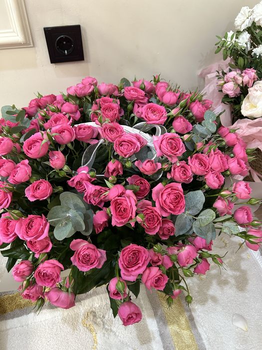 очень обьемный букет