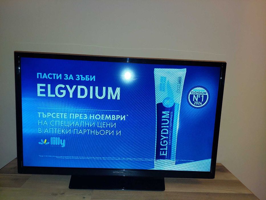 Телевизор  HITACHI 32 инча