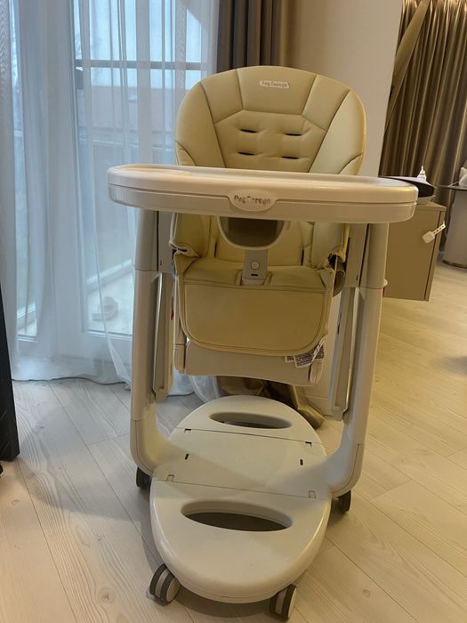 Scaun de masa Peg Perego Tatamia Follow me