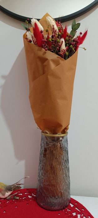 Букет от сушени цветя в Коледен стил