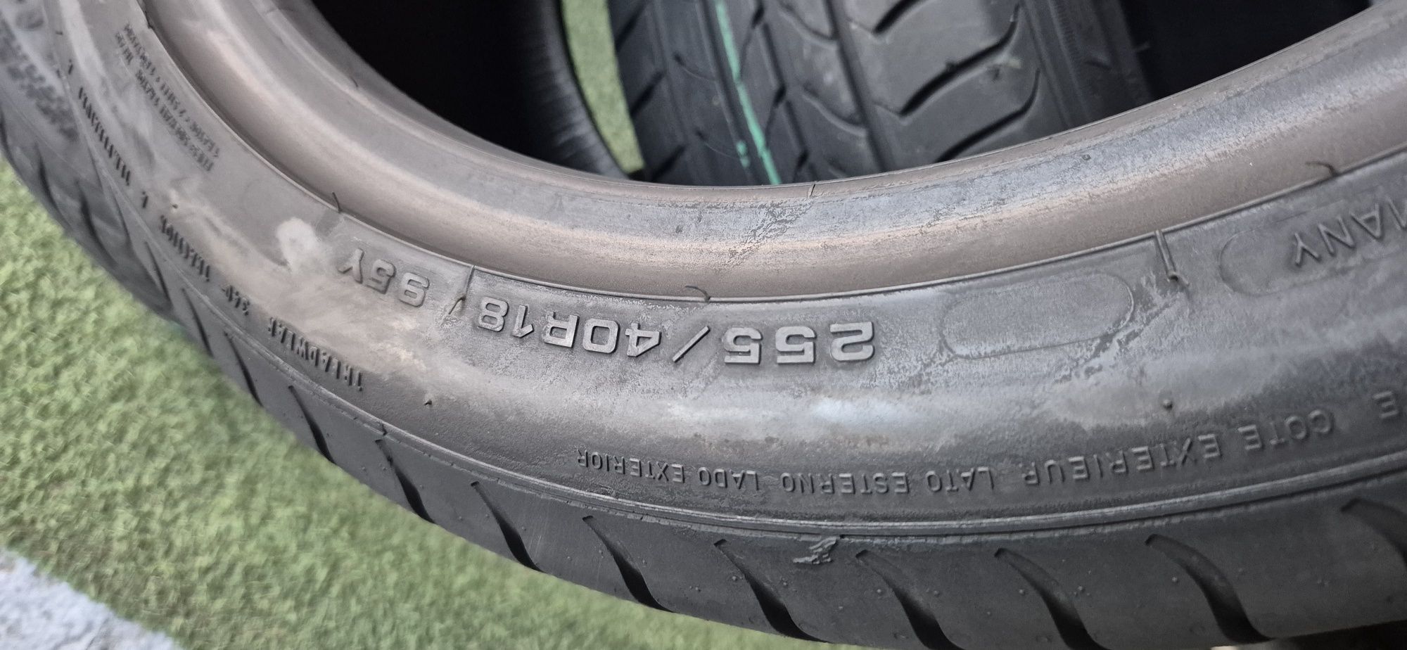 225 45 18,  255 40 18 Goodyear runflat