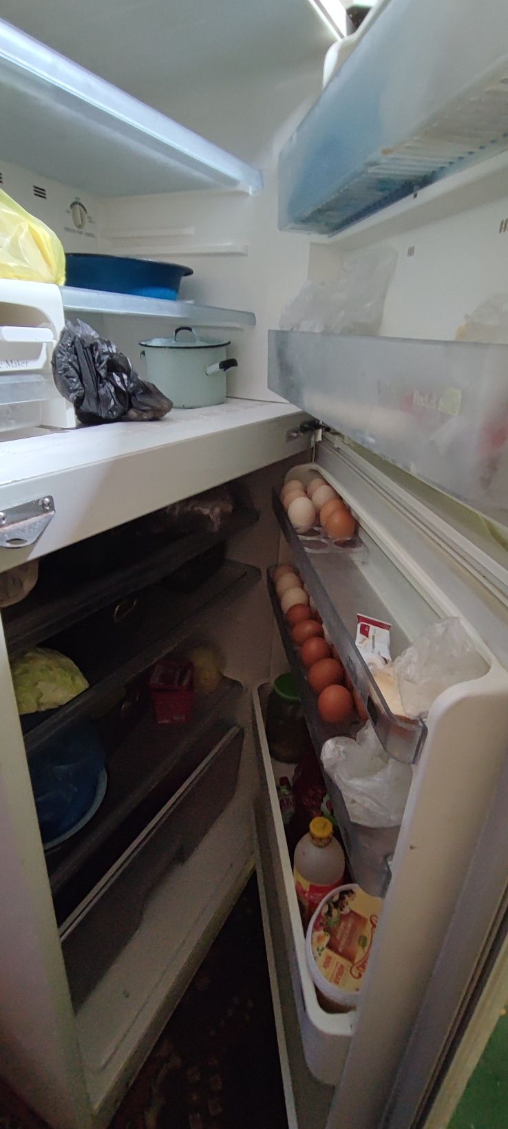 Холодильник сотилади Sharp (Япония)