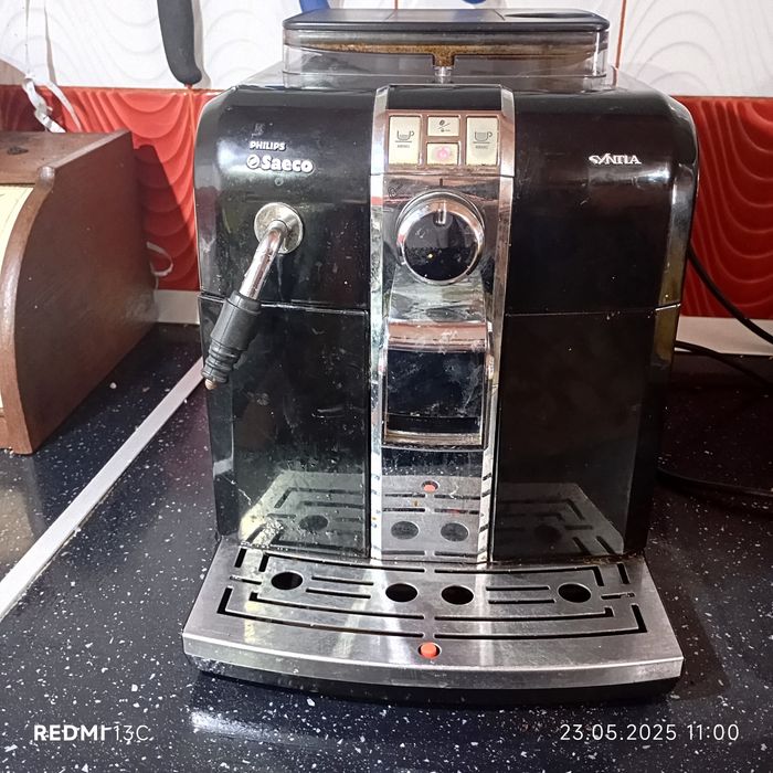 Vând  doua aparate  de cafea Saeco