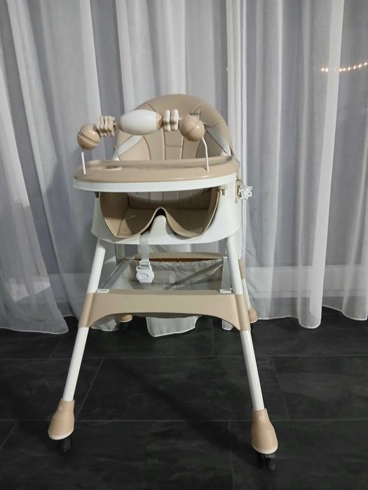 Scaun de luat masa bebe