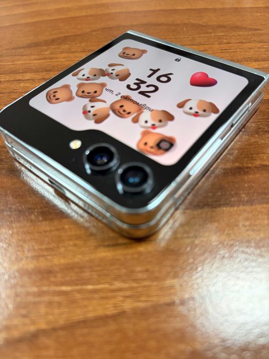 Samsung Galaxy Z Flip5