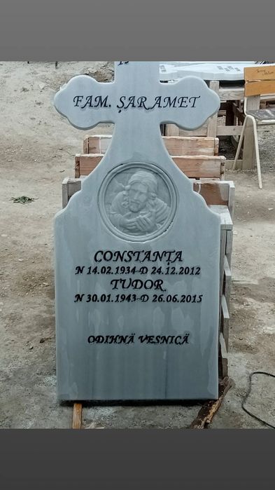 Vând cruci de marmură preț real de producător scris înclus