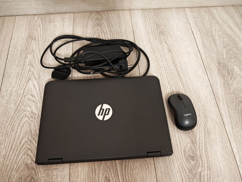 Laptop / tableta HP x360 310 G2 (cu touchscreen)