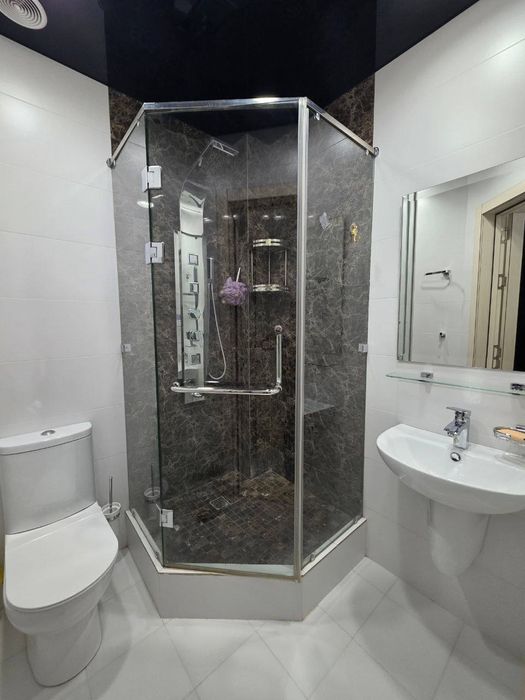 Продается 5ти ком квартира в новостройке, ор-р:автосалон My Way, 151м²