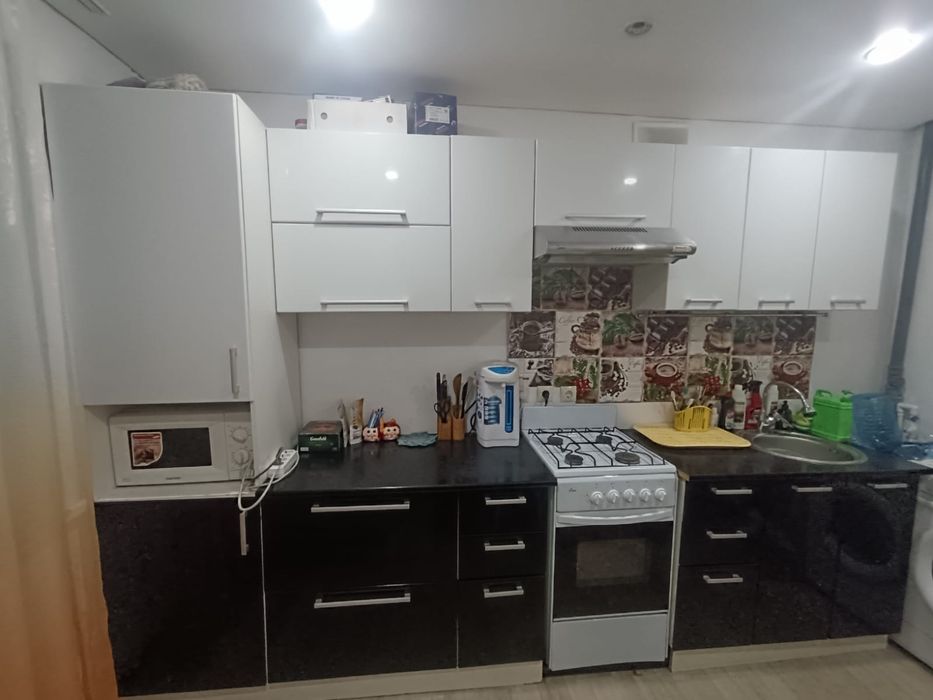 Срочно Продам кухонный гарнитур