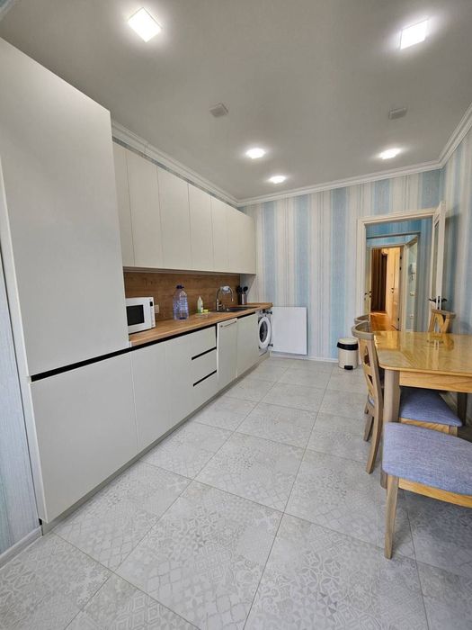 Улица Садык Азимова продаю Двухкомнатную