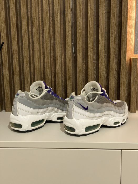 Vand Nike Air Max 95 OG “Grape” marime 37.5