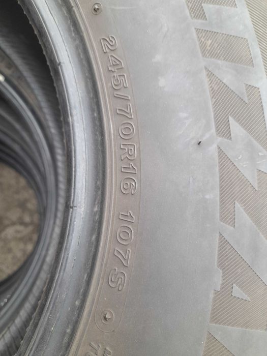 Продава четири гуми 245 70 16 цола,за джип,Bridgestone,ДОТ2019 г.