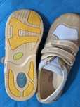 Pantofi retro fetite