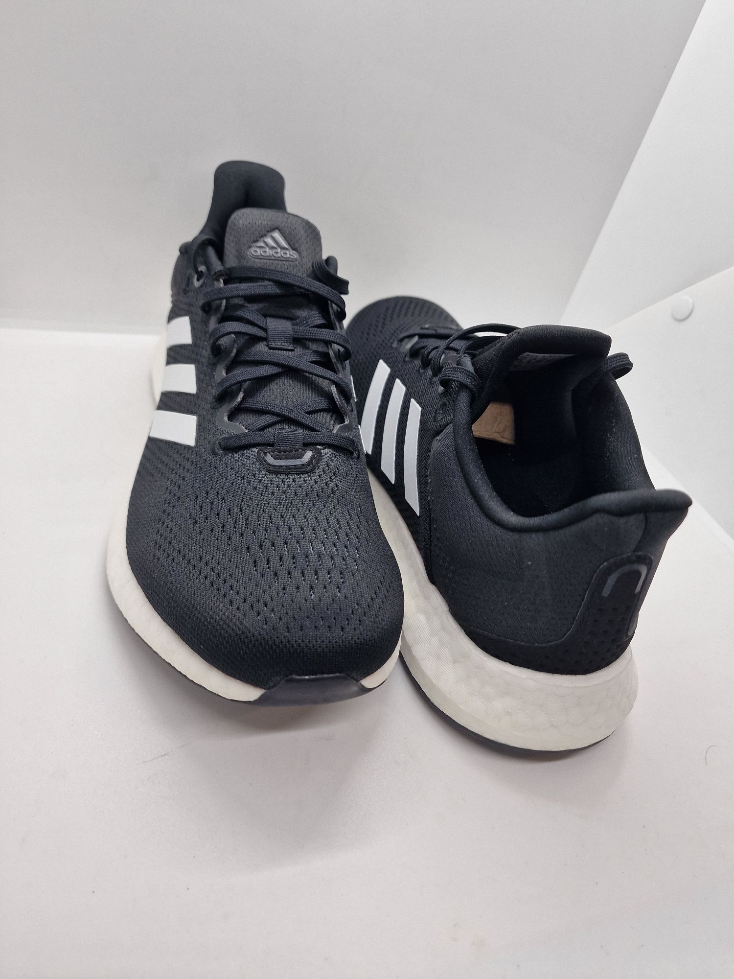 Adidas PureBoost 21 GW4832 nr. 39 1/3,40 2/3,42 (fit 1/2 nr mai mare)