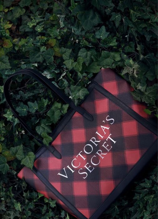 Geanta Victoria’s Secret