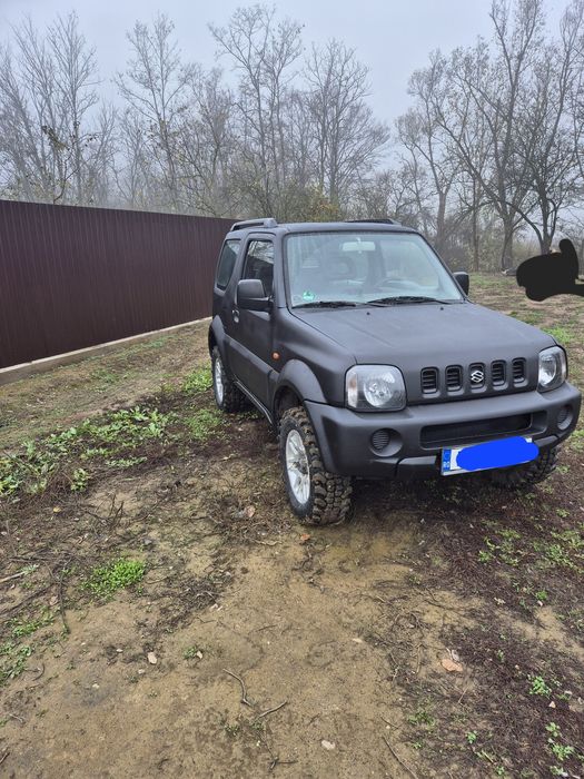 Vand suzuki jimny fara rugina