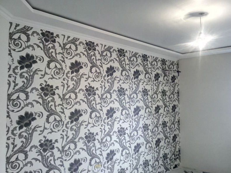 Клею обои  не дорого город Павлодар. Поклейка обоев