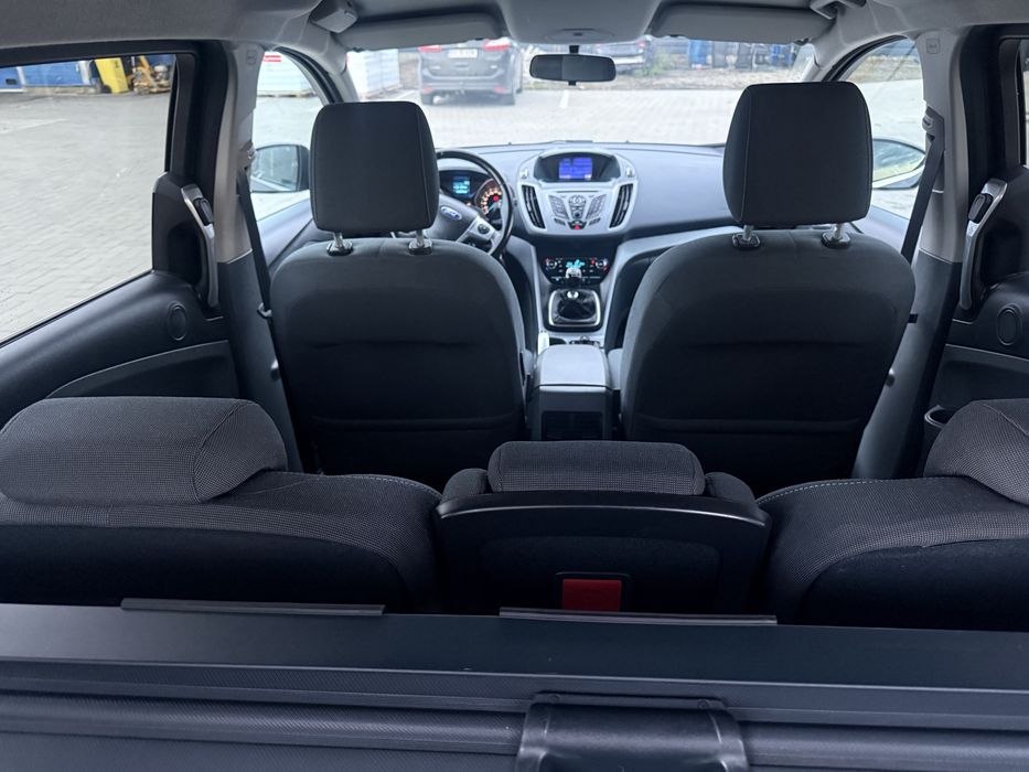 Ford Grand-Cmax 2013 7 Locuri