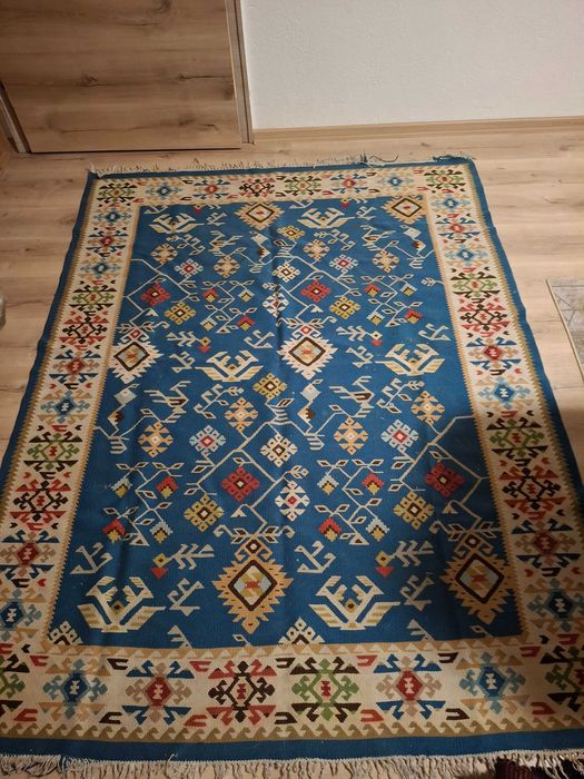 Чипровски килим. Размер 200см на 150см