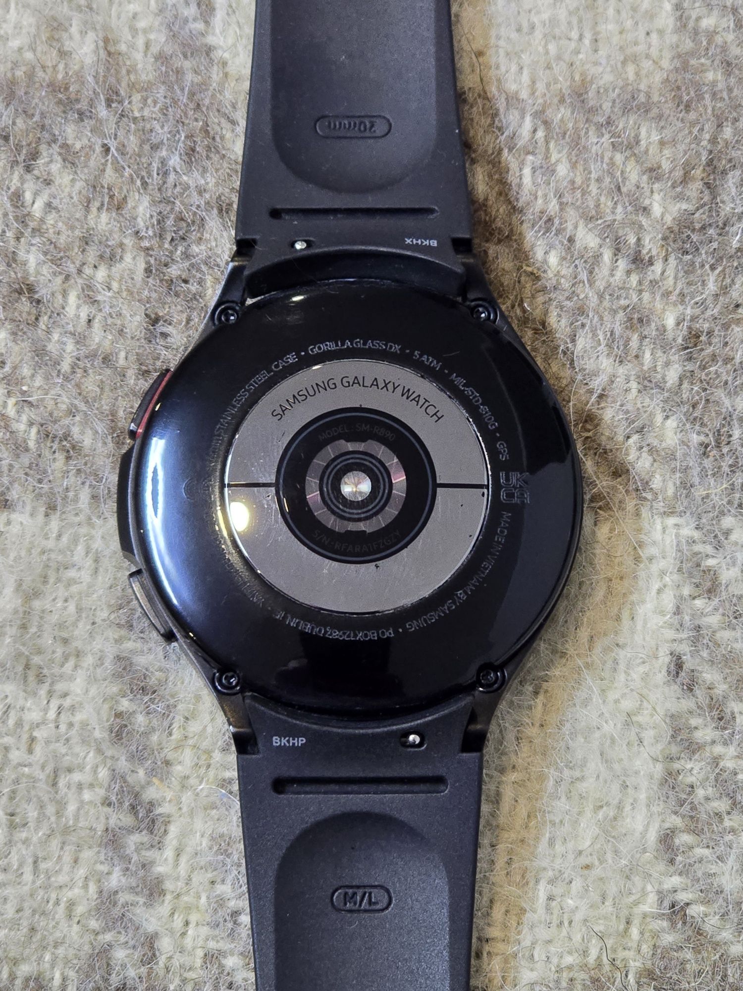 Samsung Galaxy Watch4 Classic 46mm, черен