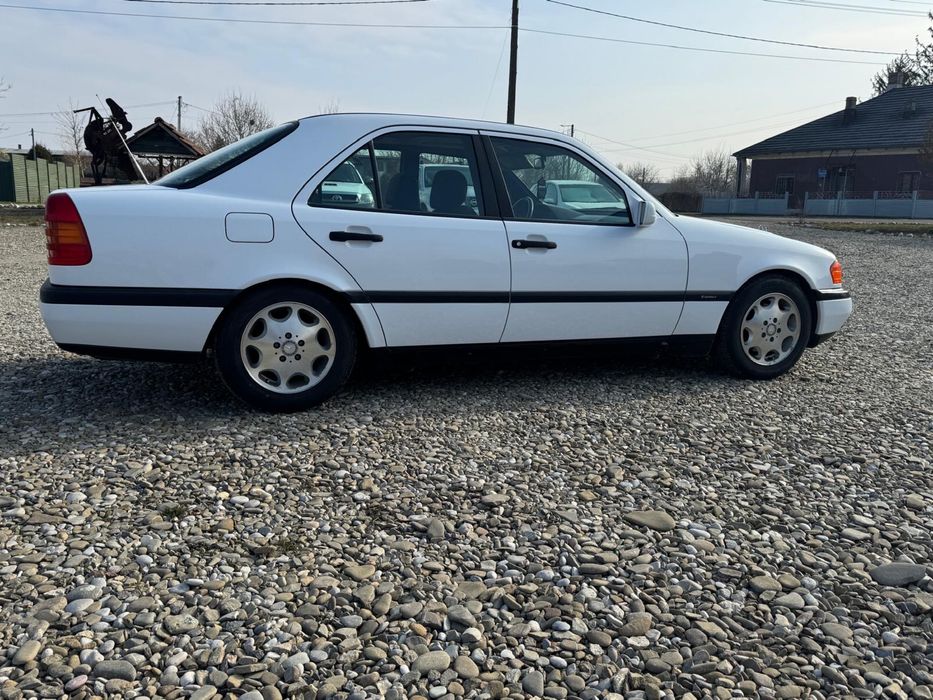 Mercedes C 200 benzina , automat