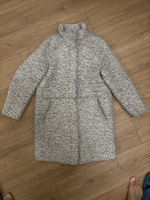 Страхотно пълто с вълна. H&M