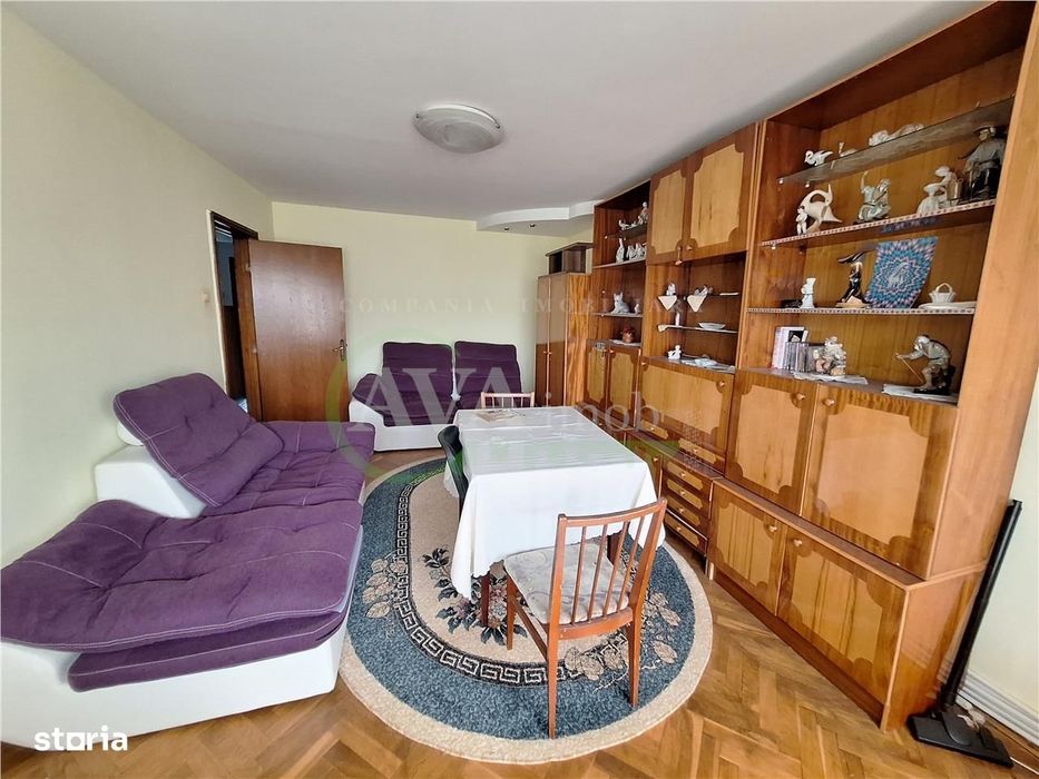 Apartament 3 camere decomandat Bistrita Lac-Bacau etaj 3| 2 bai