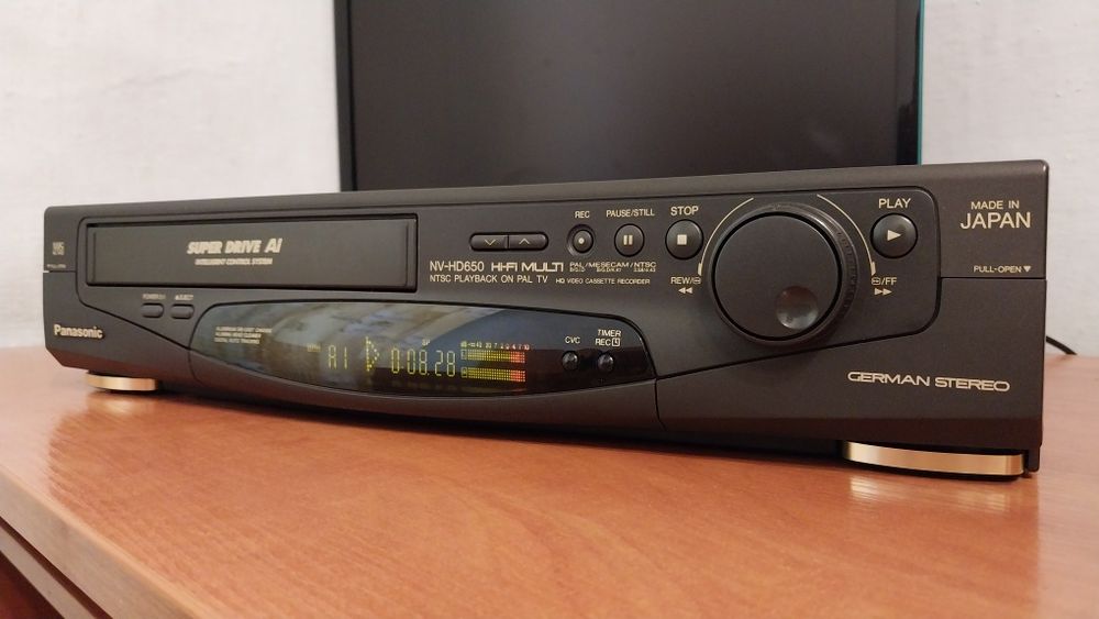 Panasonic NV-HD650 Hi-Fi Stereo VHS магнитофон