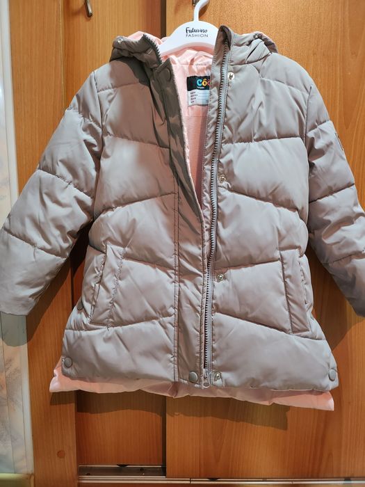 Пуховик в отличном состоянии на рост 104-110 Футурино кул