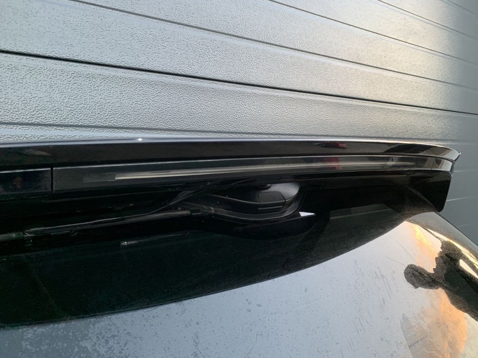 Haion / Portbagaj / Camera / Luneta / Stop Land Rover Discovery 5